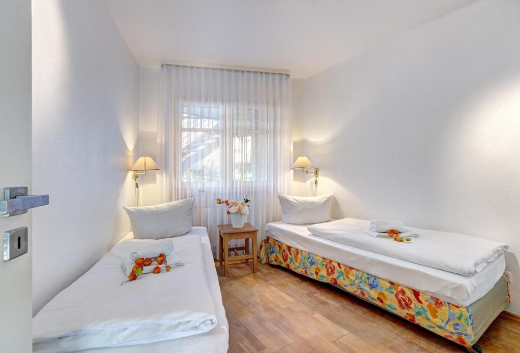 Grosse Schoene 3 Zimmer Ferienwohnung - 100 Qm - In Strandnaehe Fuer 6 Personen!! Heringsdorf (Usedom) Exterior foto